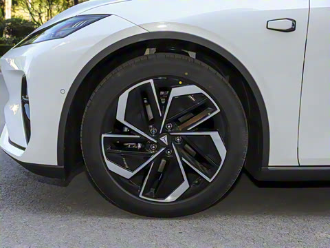 2026�� 550Ultra��ΪǬ��ADS SE��