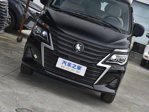 2025�� M5 1.6L ��׼��7��CNG