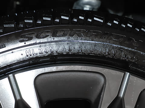 2026�� 3.0 L6 400PS AB�����