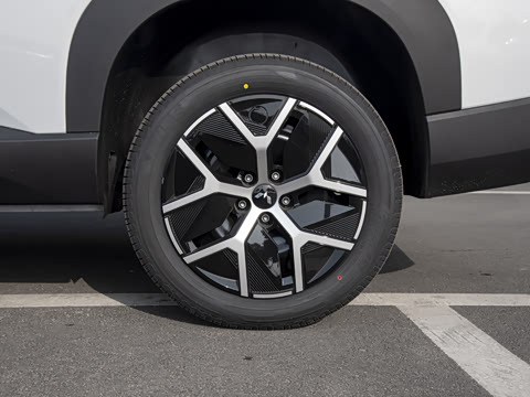 2026�� 1.5T 6MT ������ 