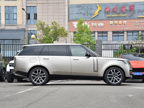 2026�� 3.0 L6 400PS HSE�����