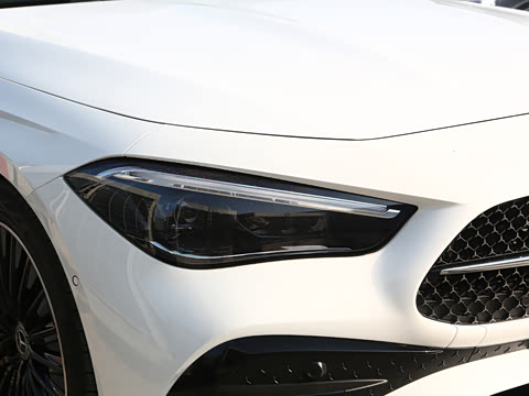 2026�� CLE 260 ������ܳ�