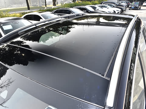 2026�� GLC 300 L 4MATIC ������ 5��