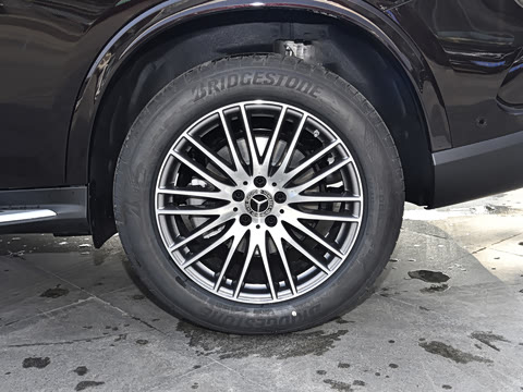 2026�� GLC 300 L 4MATIC ������ 5��