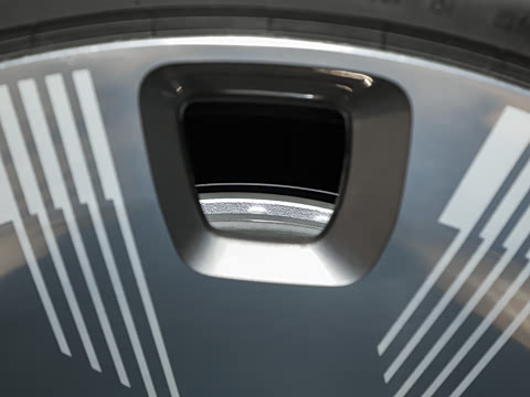 2025�� 102kWh ��ƽ���ر��