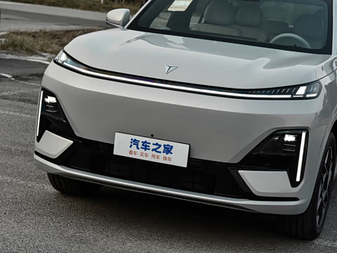 2025�� �Ŀ� ����Max