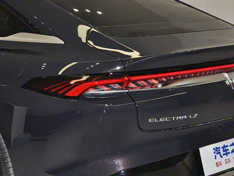 2025�� ������