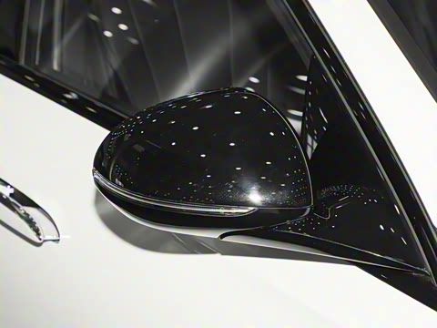 2025�� �Ŀ� E 260 �˶���