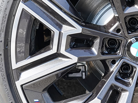 2026�� �Ŀ� 530Li ������ M�˶���װ