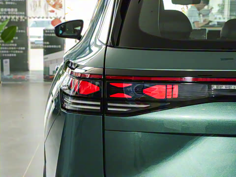 2025�� ̽��L 300TSI ������Ӣ