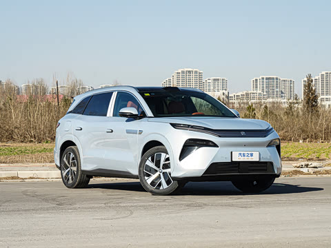 2025�� EV 670KM�����״�������