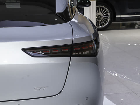 2025�� 630 Max��