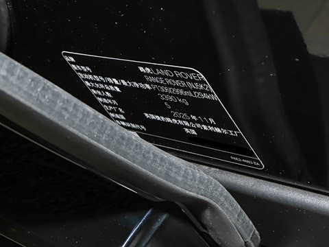 2026�� 3.0 L6 400PS AB�����