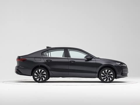 2026�� S 300TSI ������