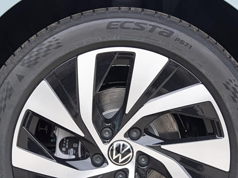 2026�� Pro 300TSI �ǿ���ҫ��