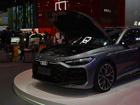 2026�� TFSI quattro 200kW �콢������