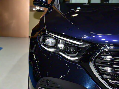 2026�� E 300 L ������