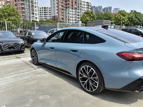 2026�� TFSI quattro 200kW �콢��