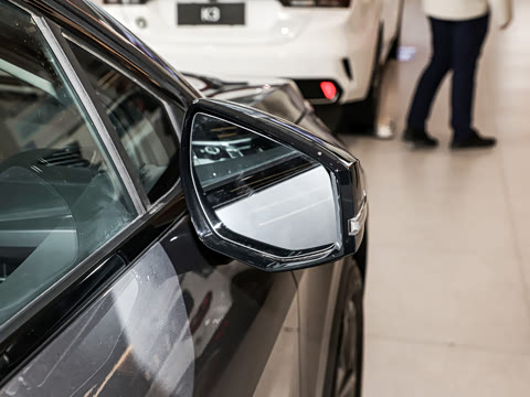 2025�� 2.0T ��������������