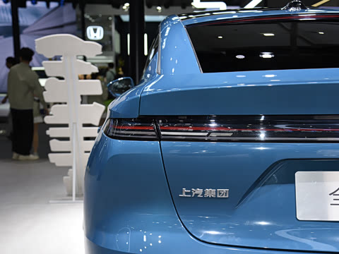 2025�� ������