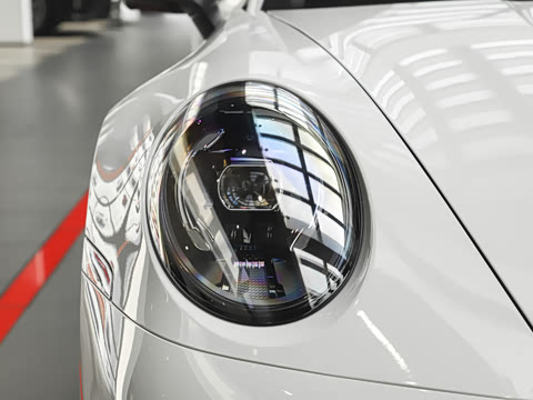 2026�� Carrera 3.0T