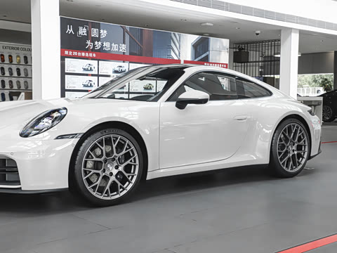 2026�� Carrera 3.0T