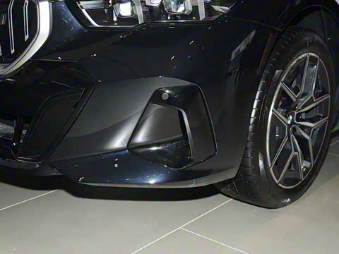 2026�� eDrive 40L M�˶���װ