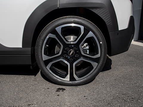 2025�� SE ������