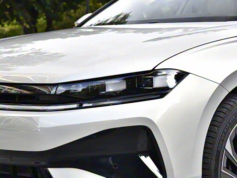 2026�� L 300TSI DSG ������