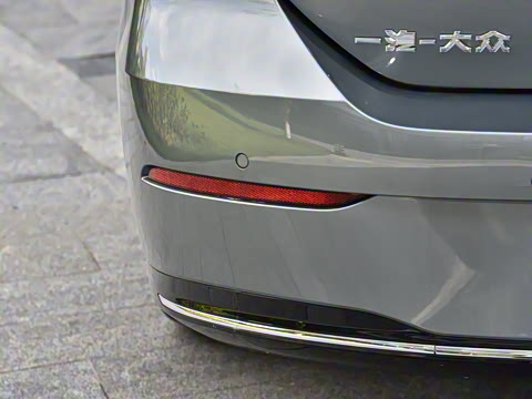 2026�� L 300TSI DSG ������