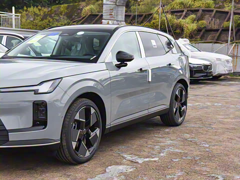 2026�� ������������Plus