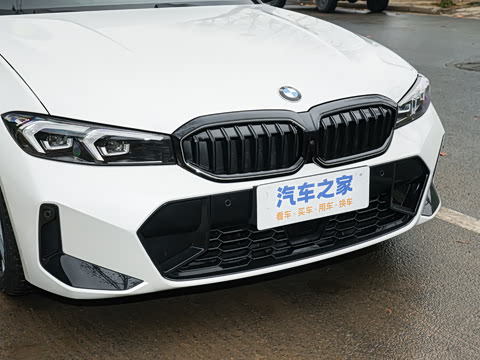 2026�� 330Li M�˶���ҹ��װ