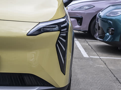 2025�� Plus 510 ������