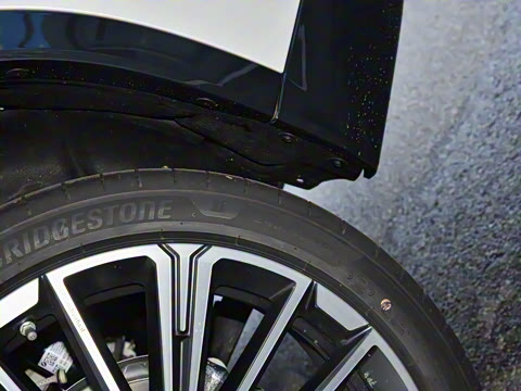 2025�� xDrive25Li X�����װ