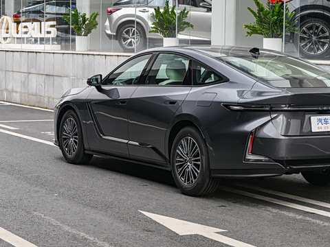 2026�� 300h