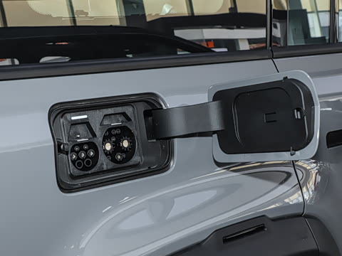 2025�� 401���а�