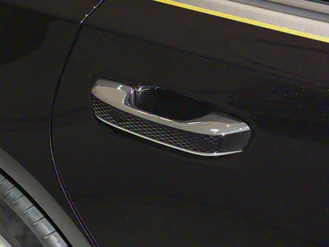 2024�� 4.0T V8��