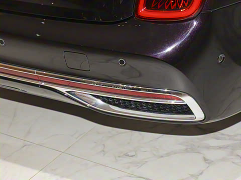 2024�� 4.0T V8��