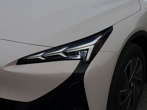 2025�� �Ŀ� 560PRO 185kW