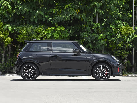 2026�� JOHN COOPER WORKS �ڱ��ر��