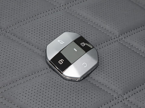2026�� PLUS 2.0TD XWD���� 7��