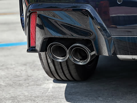 2026�� M235L