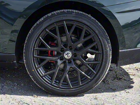 2026�� 2.0T Trophy+ �����˶���