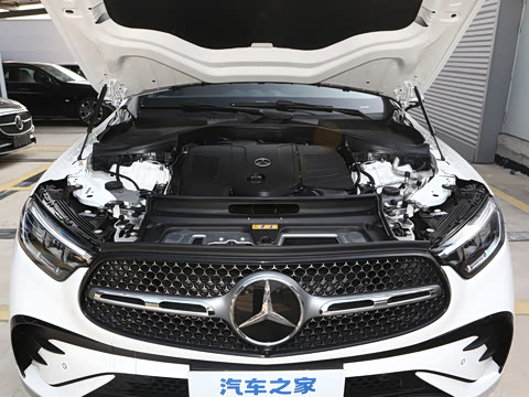 2026�� GLC 300 L 4MATIC ������ 5��