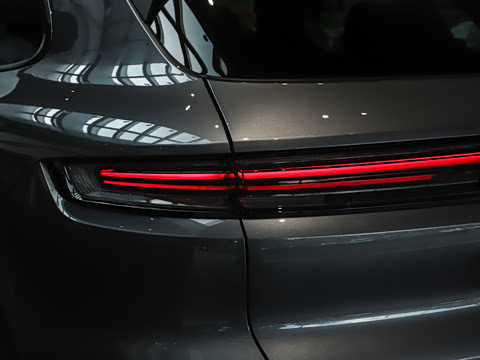 2025�� Cayenne 3.0T ���ΰ�