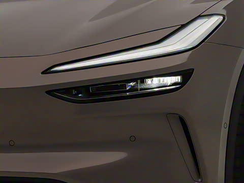 2025�� 85kWh ������