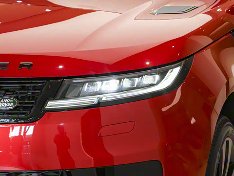 2025�� 400PS Dynamic HSE