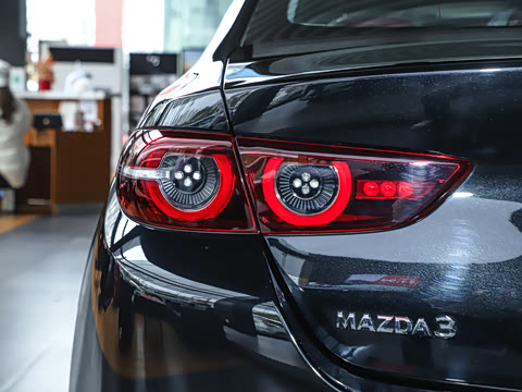 2025�� 2.0L �Զ���ҫ��