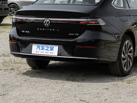 2026�� L 300TSI DSG ������