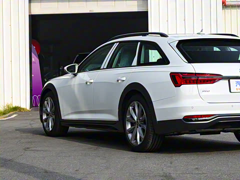 2025�� allroad quattro ̽���� 55 TFSI ����ԽҰ��